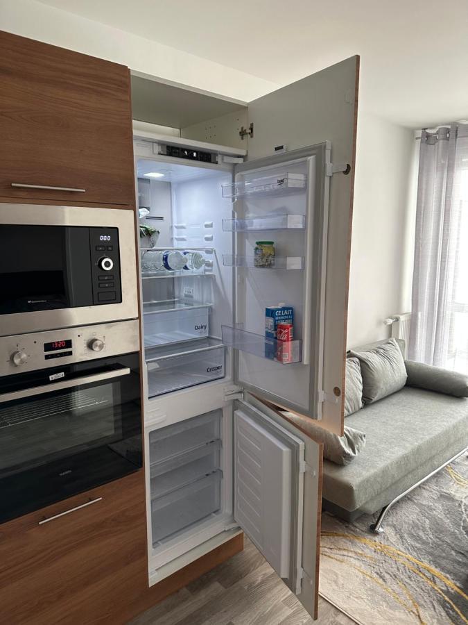 Agreable 2 Pieces Avec Balcon Et Parking Transports By Immo Kit Bnb 萨尔塞勒 外观 照片