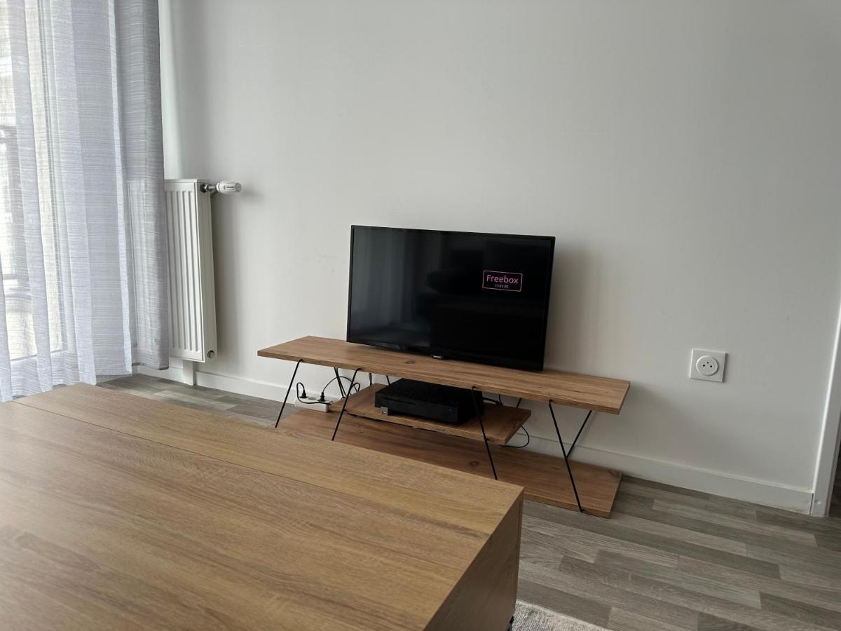Agreable 2 Pieces Avec Balcon Et Parking Transports By Immo Kit Bnb 萨尔塞勒 外观 照片